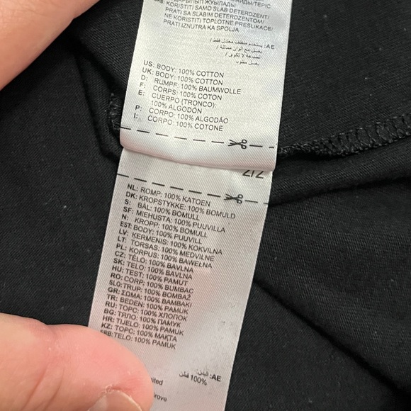 NWT - Adidas NHL Detroit Red Wings Fans’ T Shirt - Men M/ Women L - Picture 8 of 8